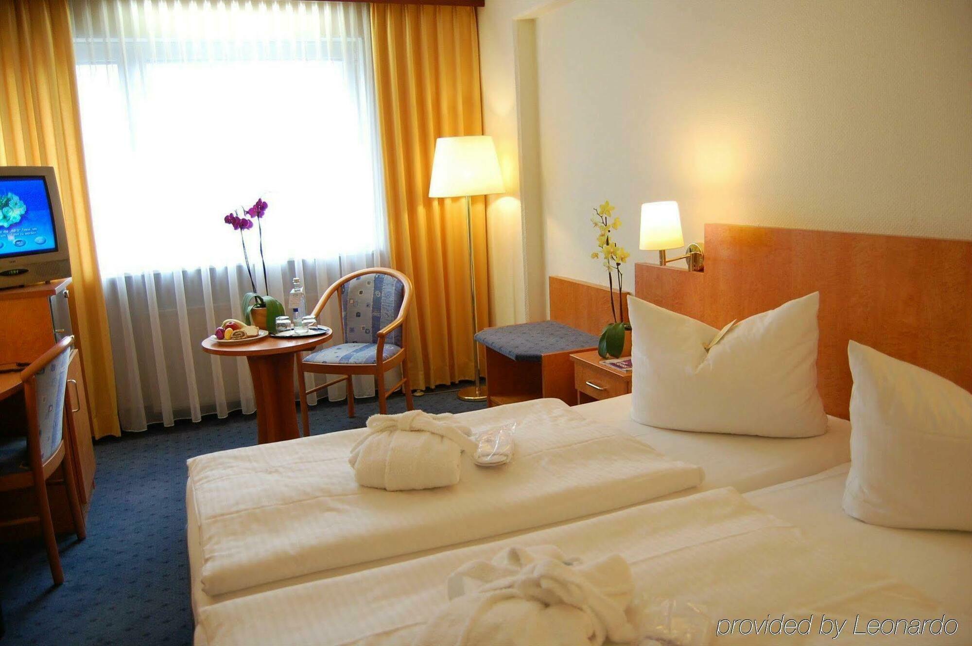 Savoy Hotel Франкфурт-на-Майне Номер фото